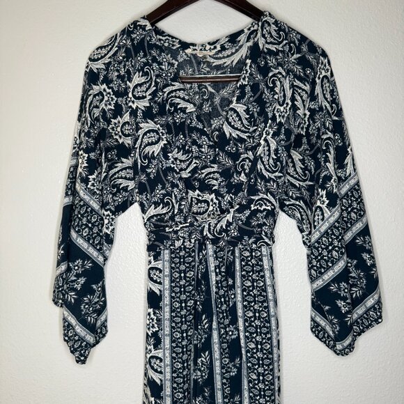 Boho Maxi Dress Entro Blue White Paisley Wide Sleeve Boho Maxi Dress | Medium - Picture 4 of 8